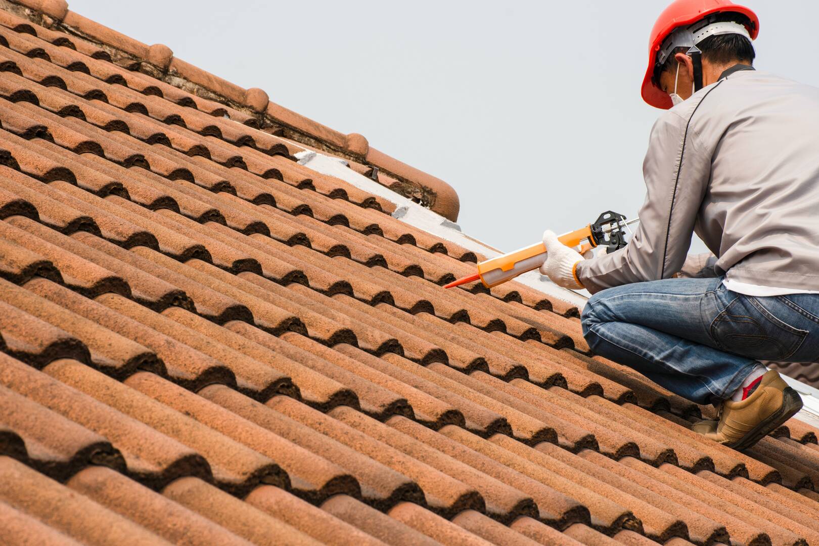 John Mills Roofing logo